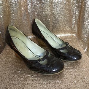 Relativity Justin wedge heels